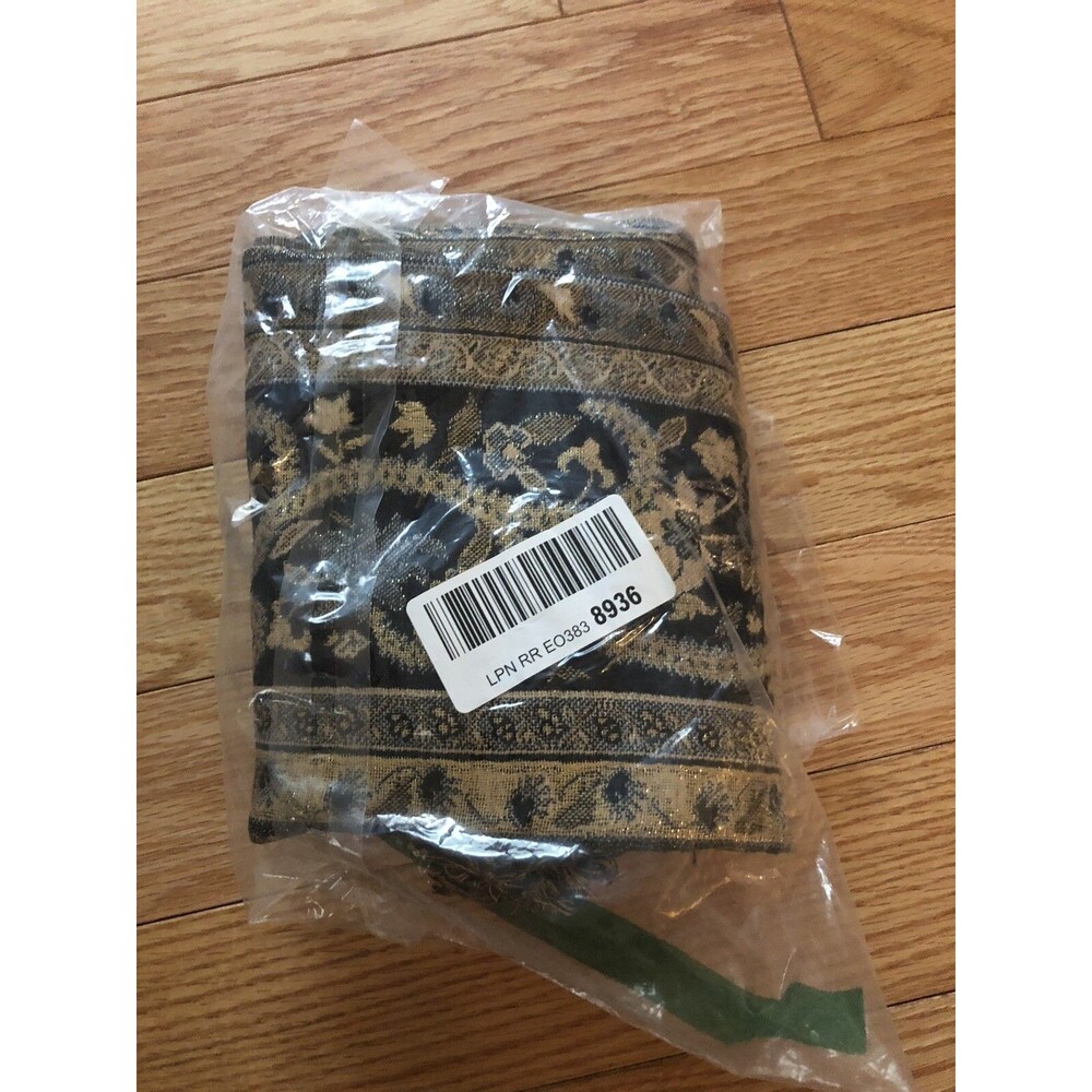 70 Inch Designer Scarf with Tassels Green & Silver NWOT